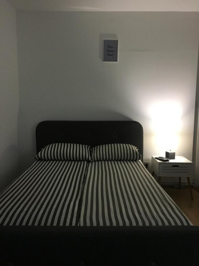Old Town Cute Apartment Сараево Екстериор снимка